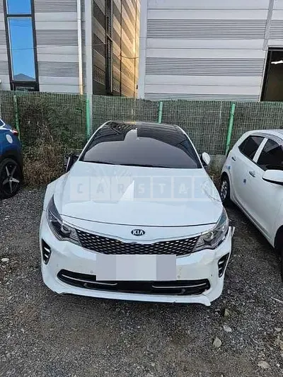 Photo 1 of 19: 2015 Kia K5 — Korean insurance auction