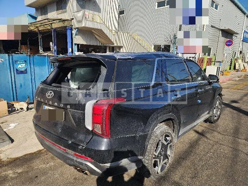 Photo 2 of 36: 2023 Hyundai Palisade — Korean insurance auction