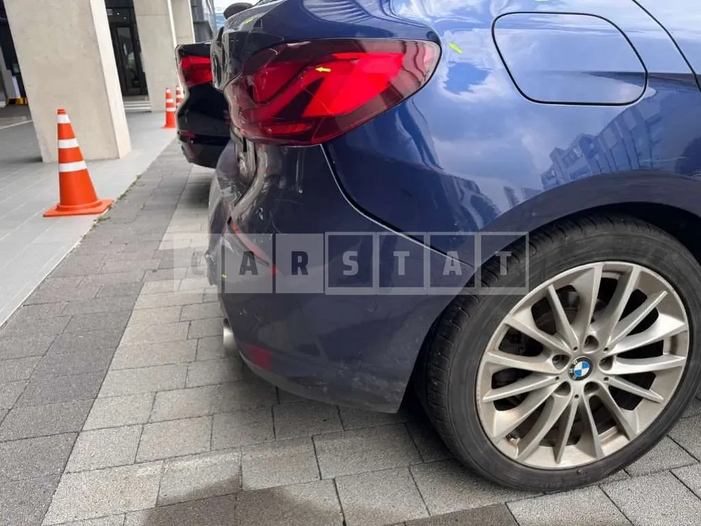 Photo 2 of 15: 2020 BMW 118d — Korean insurance auction
