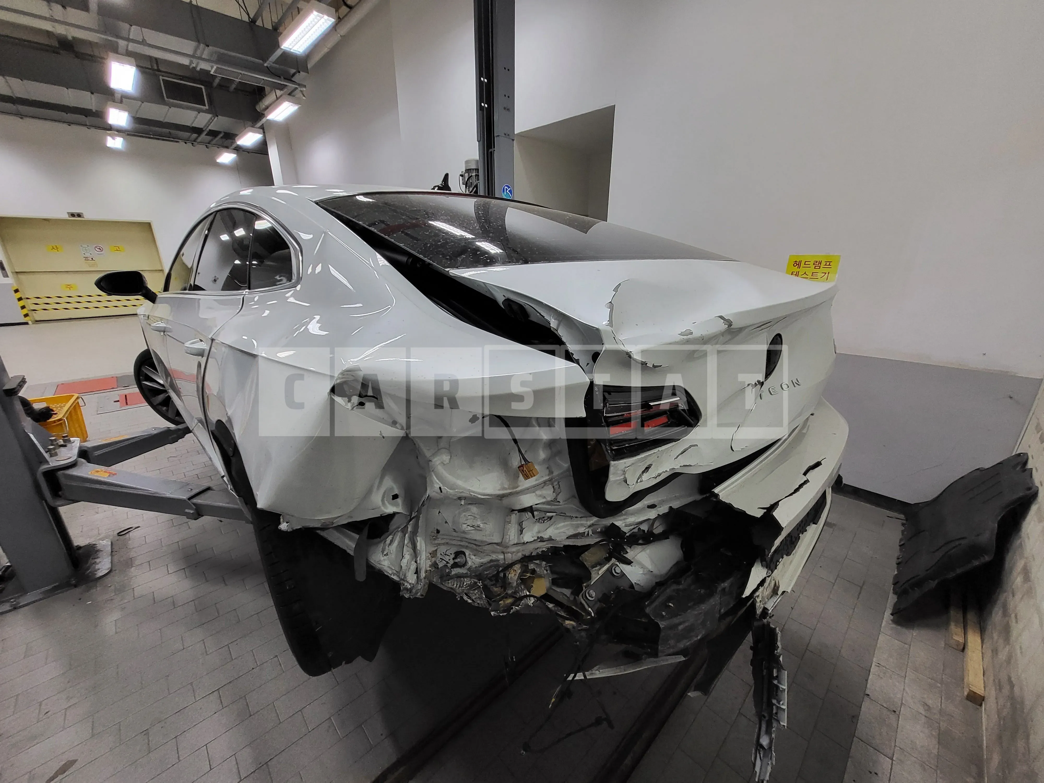 Photo 2 of 4: 2022 Volkswagen Arteon 2.0TDI, VIN WVWZZZ3HZNE006441 — Korean insurance auction