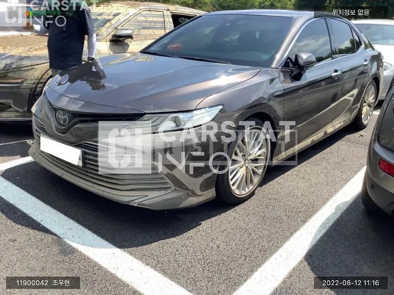 Photo 2 of 7: 2018 Toyota Camry Hybrid, VIN JTNB21HK8K3015518 — Korean insurance auction