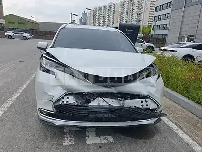 Photo 1 of 20: 2022 Toyota Sienna Hybrid 2WD, VIN 5TDGRKEC9NS122718 — Korean insurance auction