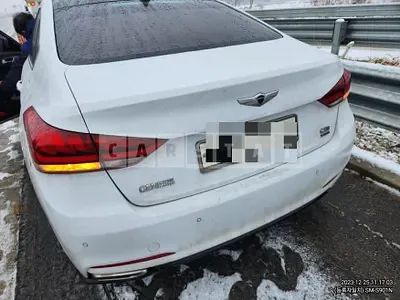 Photo 1 of 9: 2015 Genesis 3.3 — Korean insurance auction