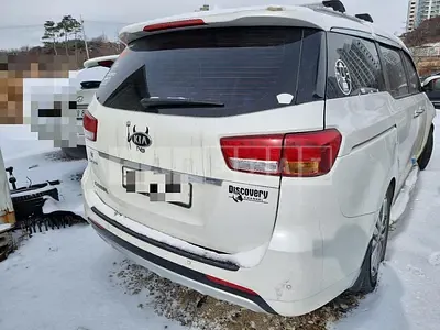 Photo 1 of 29: 2015 Kia Carnival 9 -Seater — Korean insurance auction