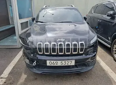 Photo 1 of 36: 2017 Jeep Zip Cherokee 2.4, VIN 1C4PJMCB8HW611449 — Korean insurance auction