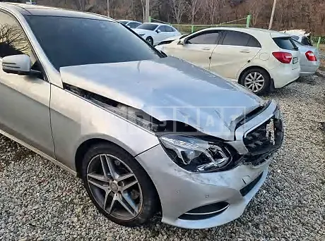 Photo 2 of 22: 2015 Mercedes-Benz E250 BlueTec 4Matic, VIN WDDHF9HB0FB105927 — Korean insurance auction