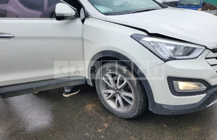 Photo 2 of 6: 2015 Hyundai Santa Fe — Korean insurance auction