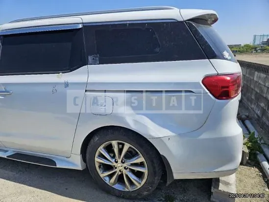 Photo 2 of 18: 2019 Kia Carnival — Korean insurance auction