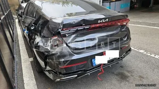 Photo 2 of 15: 2022 Kia K5 — Korean insurance auction