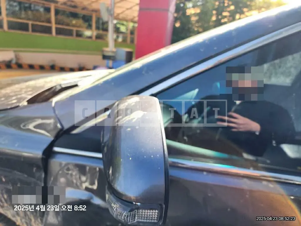 Photo 2 of 19: 2016 Toyota Camry — Korean insurance auction