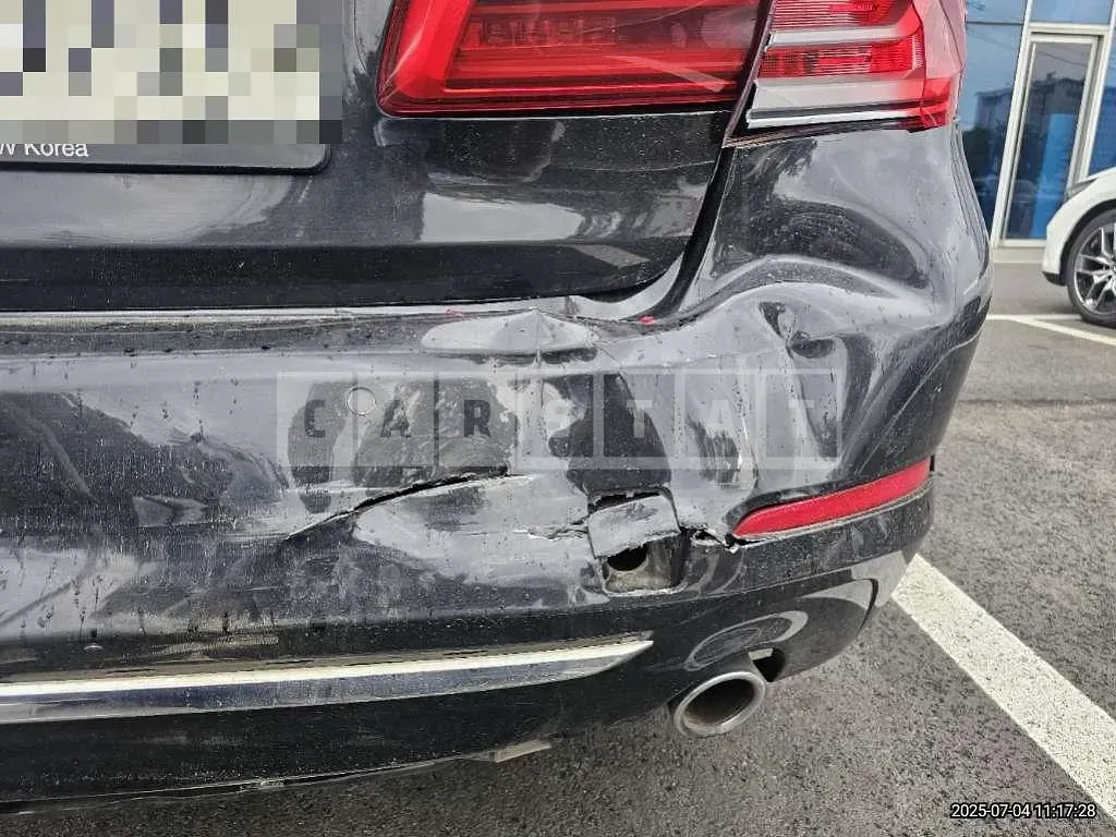 Photo 2 of 12: 2018 BMW 520d xDrive — Korean insurance auction