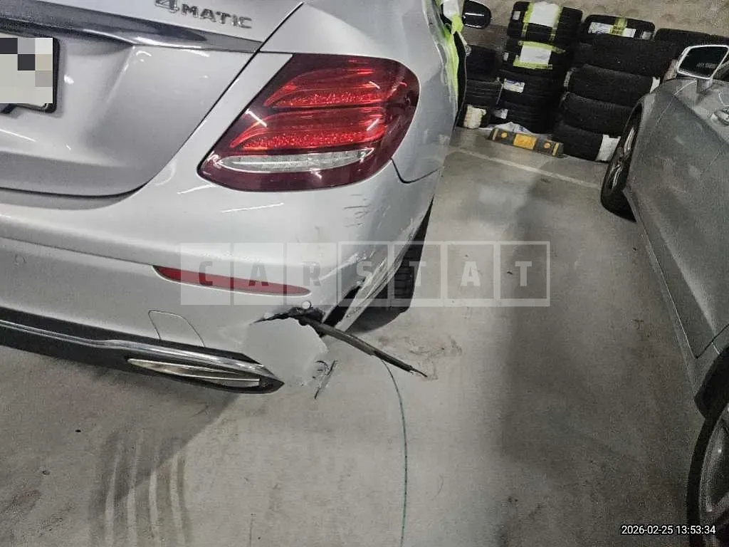 Photo 2 of 26: 2020 Mercedes-Benz E 300 4Matic — Korean insurance auction