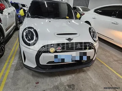 Photo 1 of 19: 2022 MINI Cooper Se — Korean insurance auction