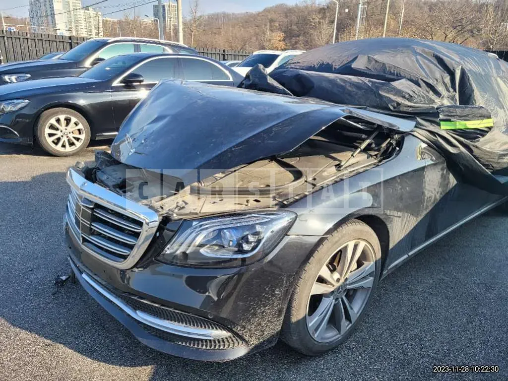 Photo 2 of 18: 2018 Mercedes-Benz S400d 4Matic L, VIN WDDUG3FB0JA394253 — Korean insurance auction
