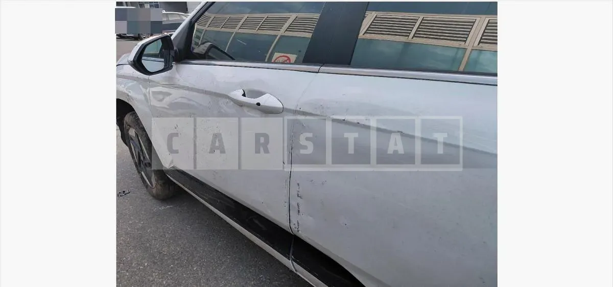 Photo 2 of 18: 2024 Hyundai Kona Electric Car, VIN KMHHC816FSU024293 — Korean insurance auction