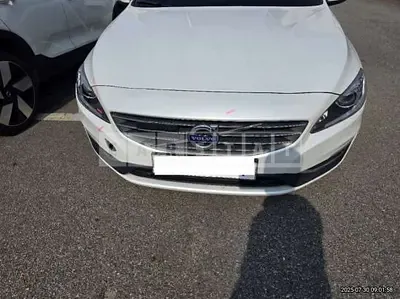 Photo 1 of 13: 2018 Volvo S60 D3 — Korean insurance auction