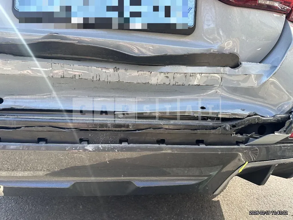 Photo 2 of 19: 2023 BMW i4 eDrive40 — Korean insurance auction
