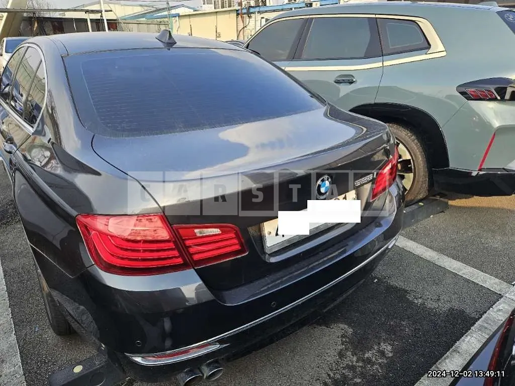 Photo 2 of 13: 2015 BMW 528i — Korean insurance auction