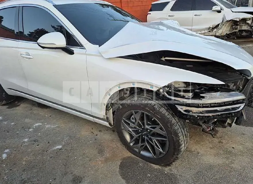 Photo 2 of 14: 2023 Genesis GV70 AWD — Korean insurance auction