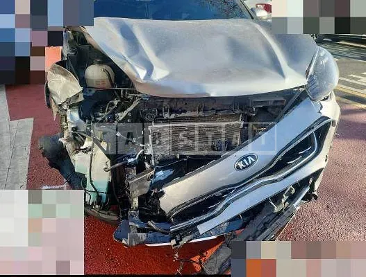 Photo 2 of 5: 2020 Kia Sportage 4WD — Korean insurance auction