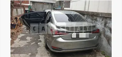 Photo 1 of 14: 2021 Lexus ES300h — Korean insurance auction