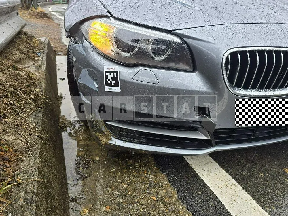 Photo 2 of 10: 2015 BMW 528i xDrive, VIN WBA5A7101FD816417 — Korean insurance auction