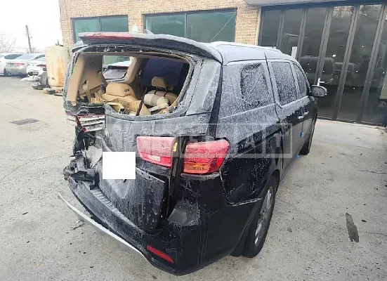 Photo 2 of 36: 2020 Kia Carnival, VIN KNAMC81ABLS617456 — Korean insurance auction