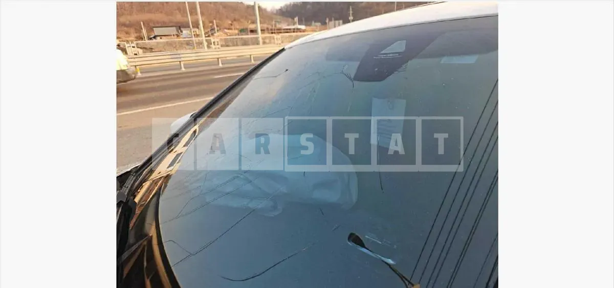 Photo 2 of 10: 2021 BMW 320i — Korean insurance auction