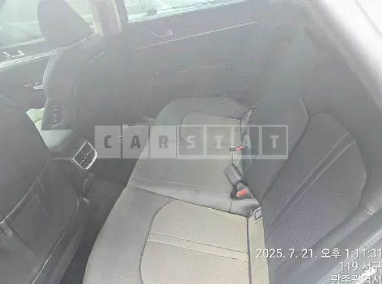 Photo 2 of 22: 2025 Kia K5 — Korean insurance auction