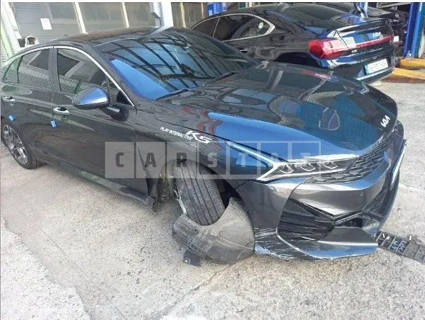Photo 2 of 8: 2022 Kia K5 — Korean insurance auction