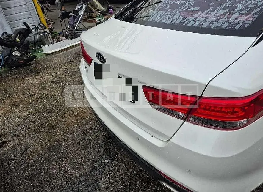 Photo 2 of 32: 2018 Kia K5 LPG — Korean insurance auction