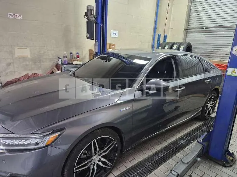 Photo 2 of 7: 2021 Honda Accord Hybrid — Korean insurance auction