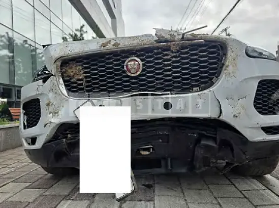 Photo 2 of 7: 2018 Jaguar E-Pace P250 — Korean insurance auction