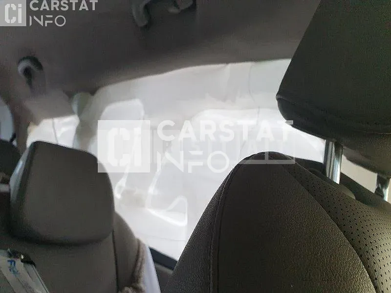 Photo 2 of 15: 2018 Kia Carnival, VIN KNAMB81ABJS432068 — Korean insurance auction