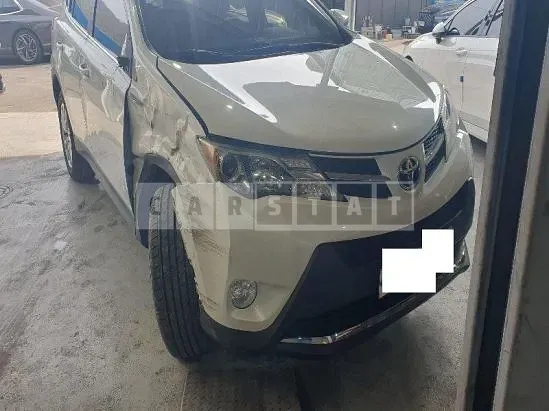 Photo 2 of 21: 2015 Toyota RAV4 2WD, VIN JTMYFREV7FD071644 — Korean insurance auction