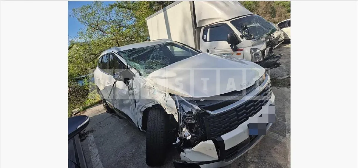 Photo 2 of 19: 2025 Kia Sportage Hybrid — Korean insurance auction