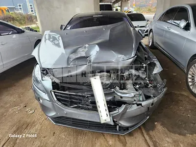 Photo 1 of 25: 2015 Volvo V40 D3, VIN YV1MV79K0G2307689 — Korean insurance auction
