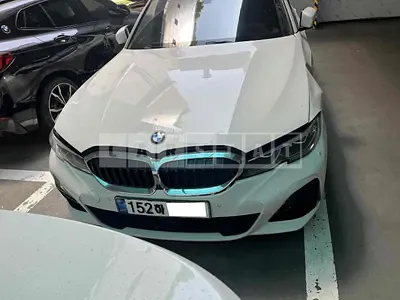 2021 BMW /330e