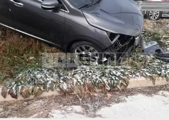 Photo 2 of 4: 2020 Kia Sorento, VIN KNAPH81ADLA622495 — Korean insurance auction