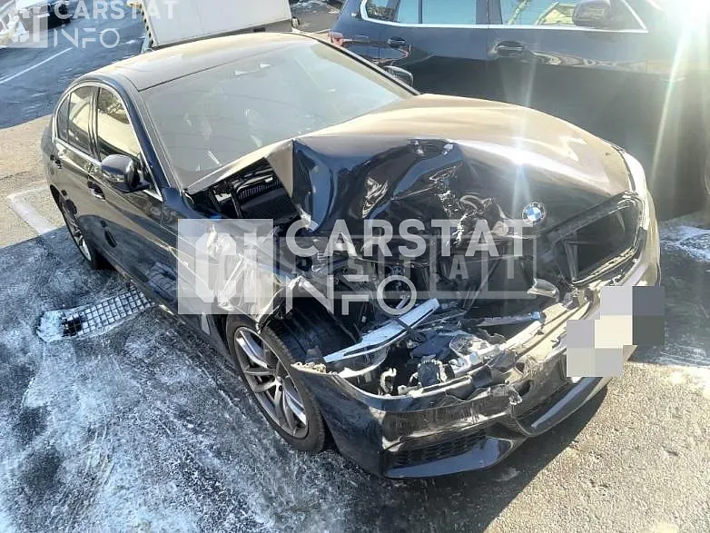 Photo 2 of 5: 2018 BMW 530i xDrive, VIN WBAJD9103JWC82533 — Korean insurance auction