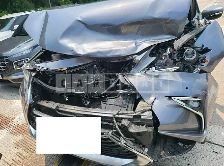 Photo 2 of 22: 2016 Lexus ES300h — Korean insurance auction