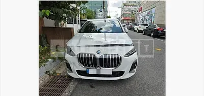 2025 BMW 220i Active Tourer