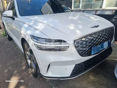 2022 Genesis GV70 AWD