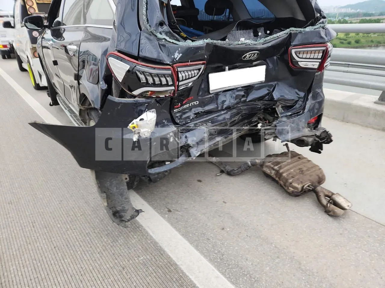Photo 2 of 12: 2018 Kia Sorento, VIN KNAPS81ABKA484865 — Korean insurance auction