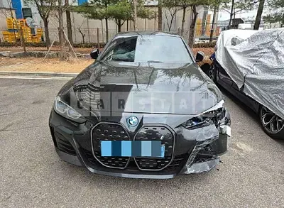 Photo 1 of 14: 2023 BMW i4 eDrive40 — Korean insurance auction