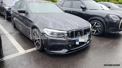 Photo 1 of 17: 2020 BMW 520i M Sport Package — Korean insurance auction