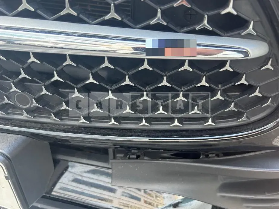 Photo 2 of 10: 2023 Mercedes-Benz C300 4Matic — Korean insurance auction