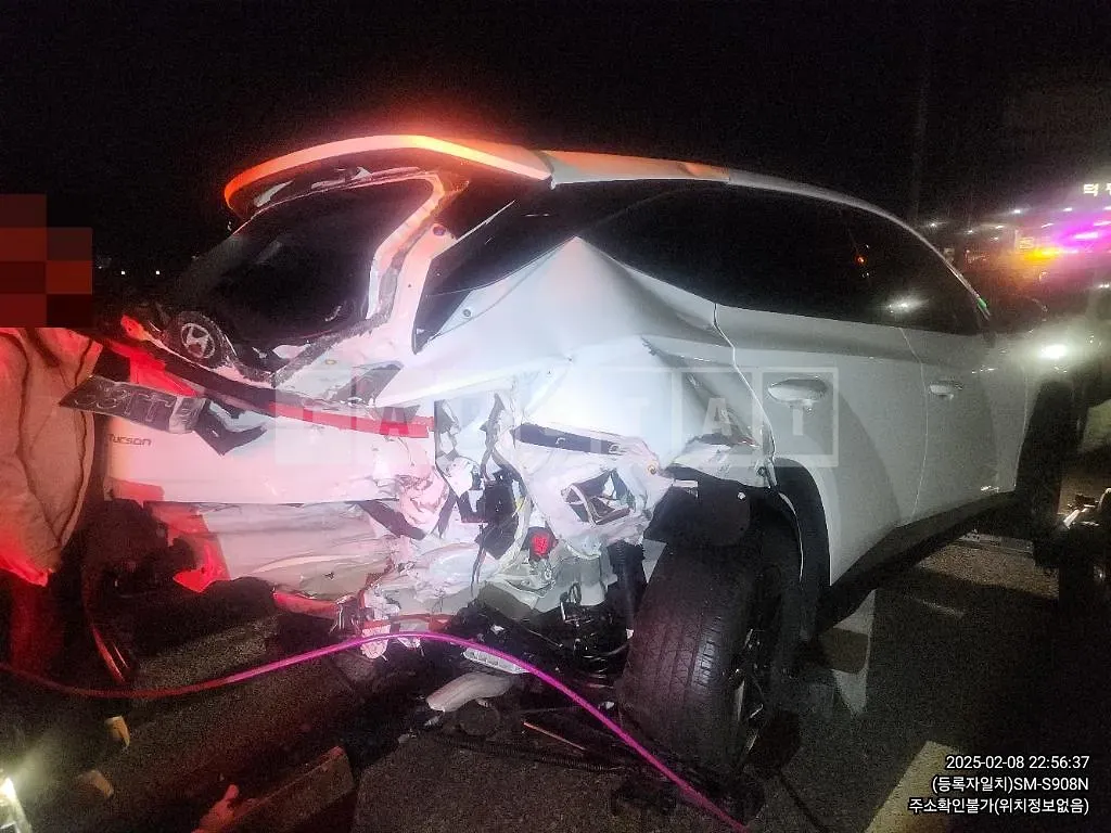 Photo 2 of 16: 2024 Hyundai Tucson Hybrid 4WD — Korean insurance auction