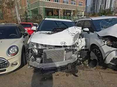 Photo 1 of 45: 2025 Hyundai Santa Fe — Korean insurance auction