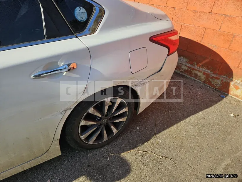 Photo 2 of 13: 2016 Nissan Altima 2.5 — Korean insurance auction